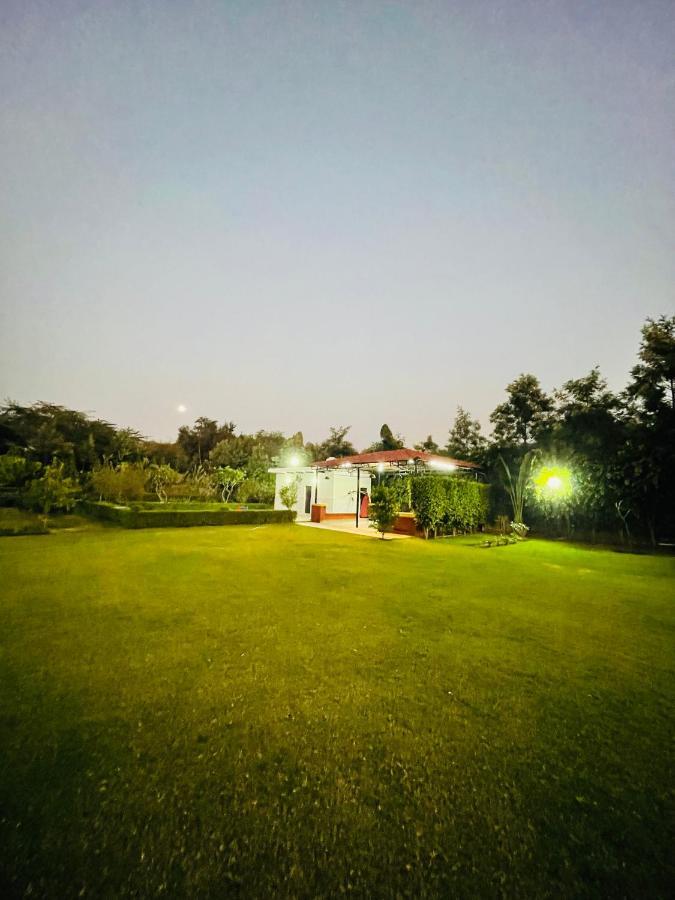 Anantam Aravali Villa Gurgáon Kültér fotó