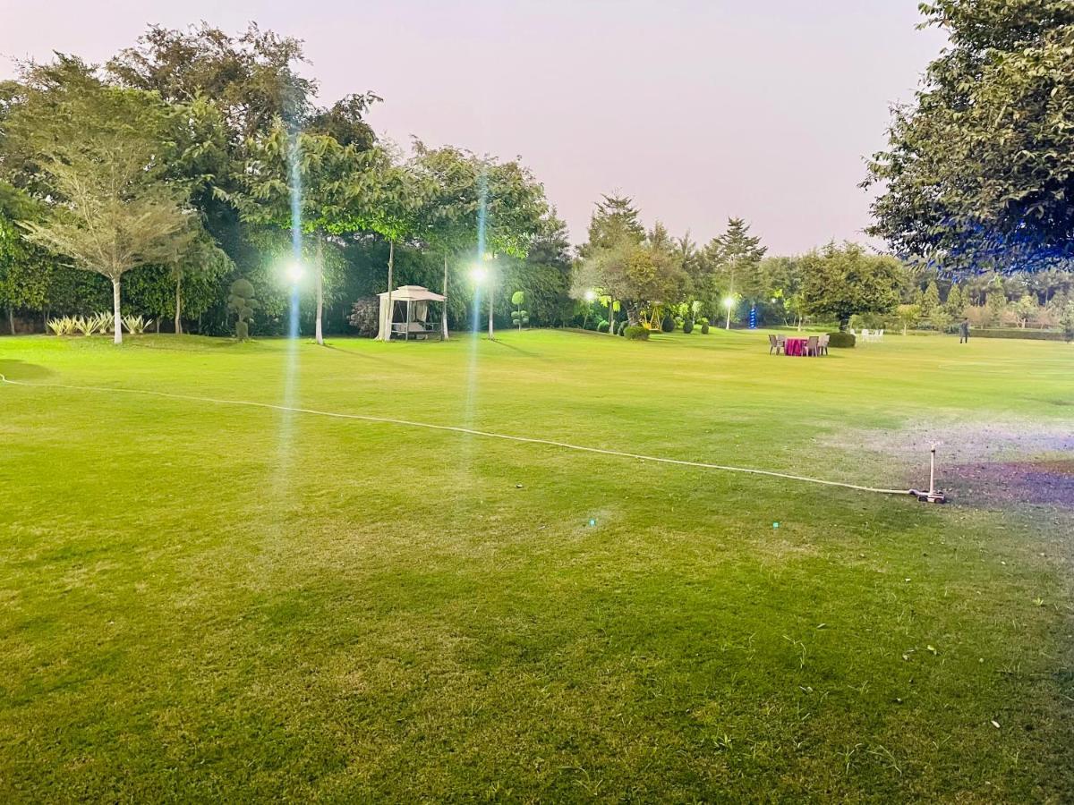 Anantam Aravali Villa Gurgáon Kültér fotó