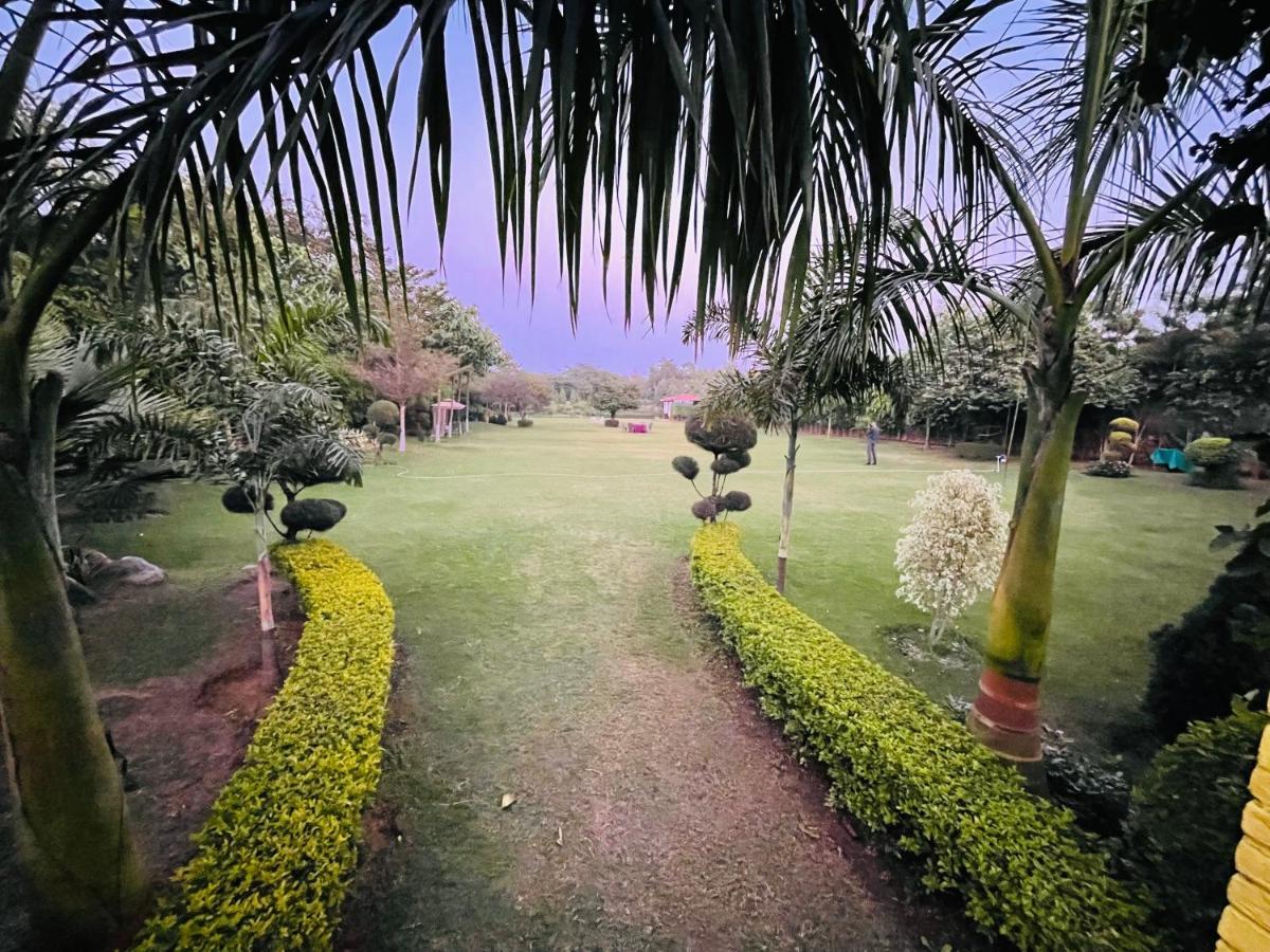 Anantam Aravali Villa Gurgáon Kültér fotó