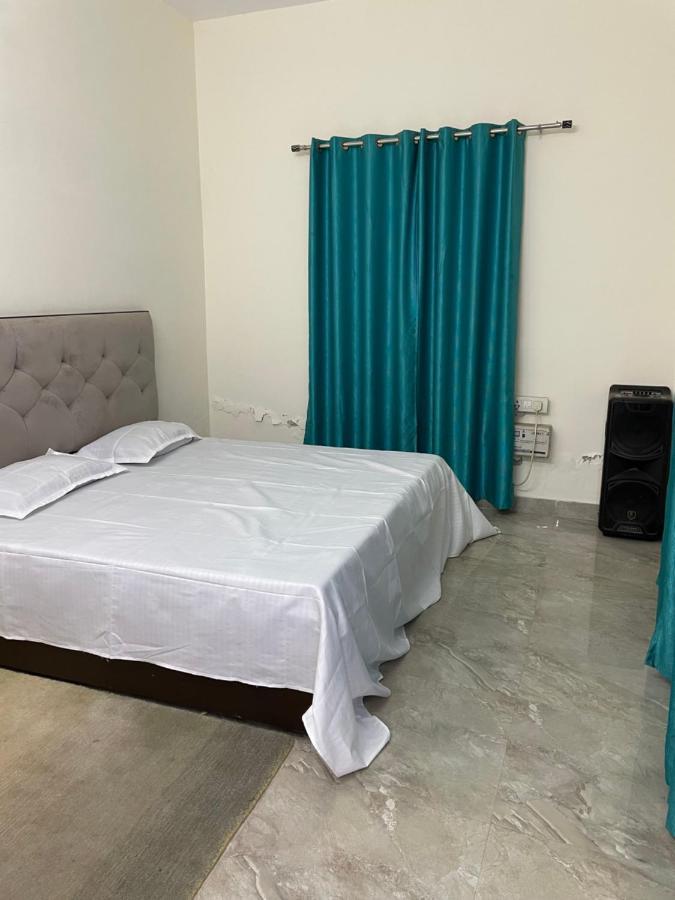 Anantam Aravali Villa Gurgáon Kültér fotó