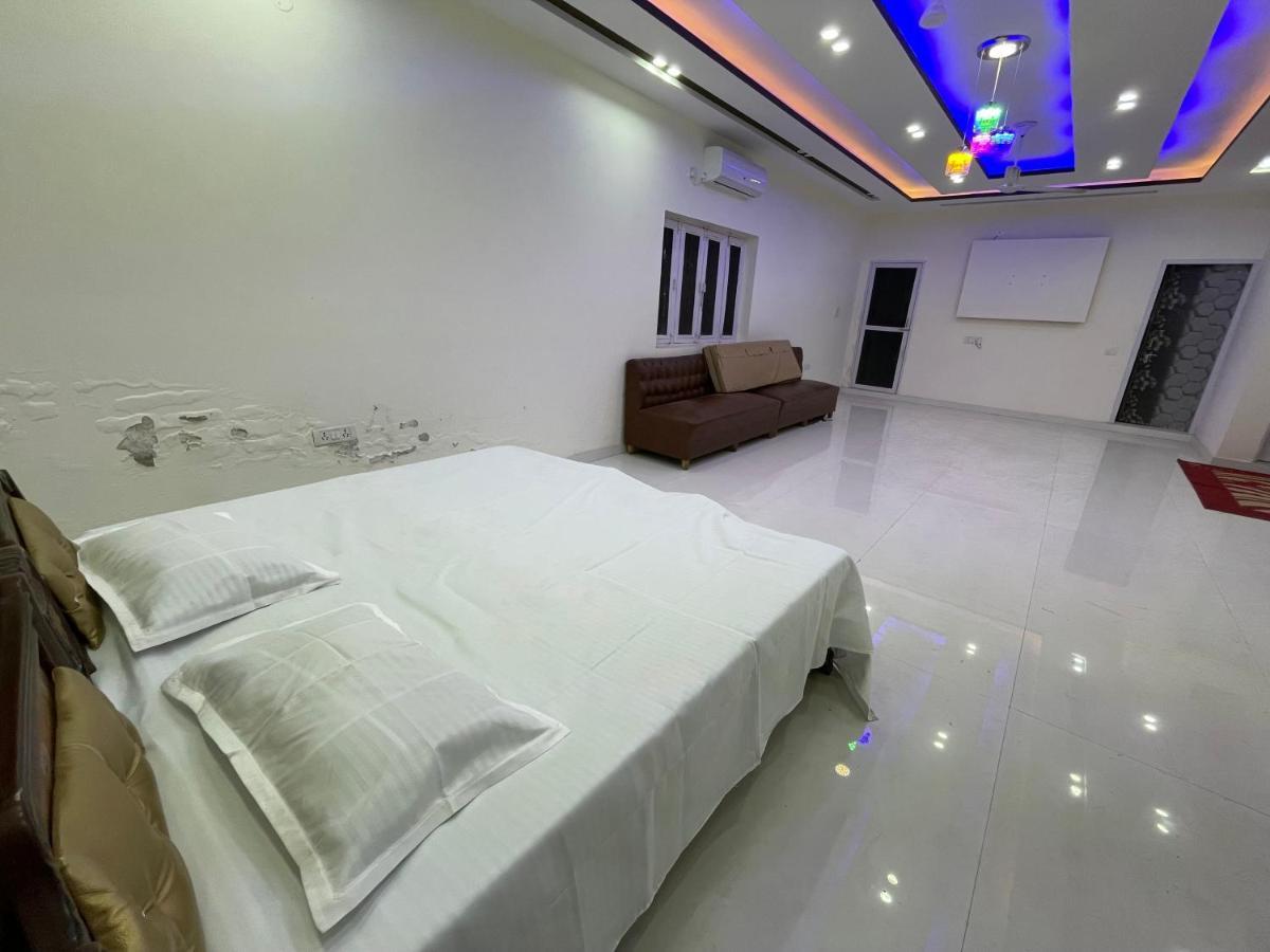 Anantam Aravali Villa Gurgáon Kültér fotó