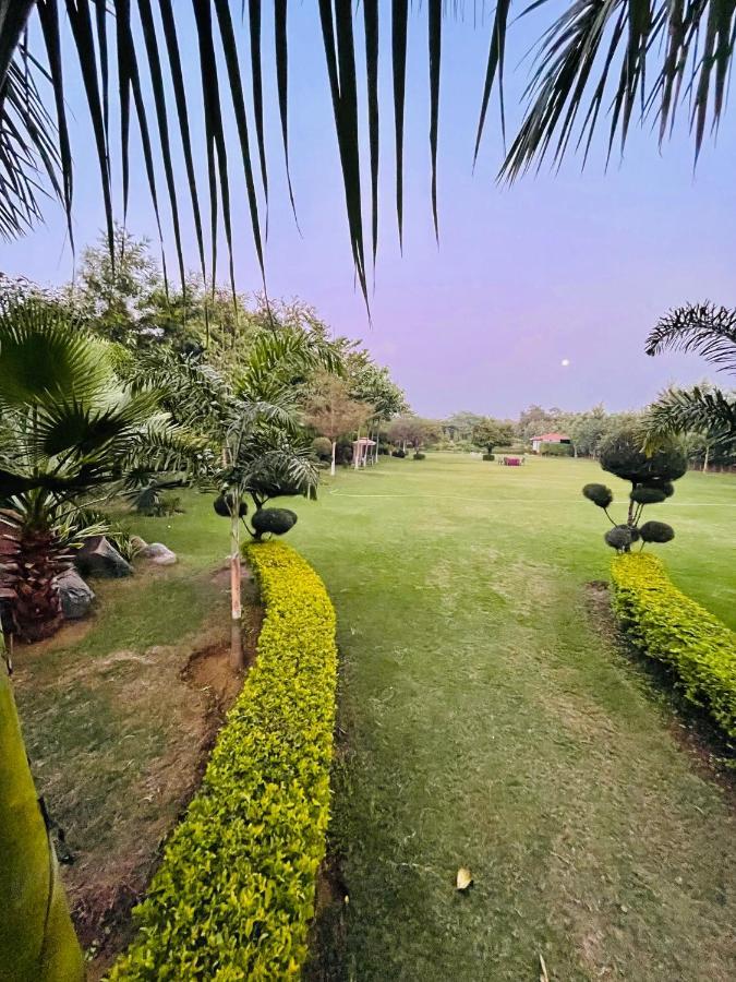 Anantam Aravali Villa Gurgáon Kültér fotó